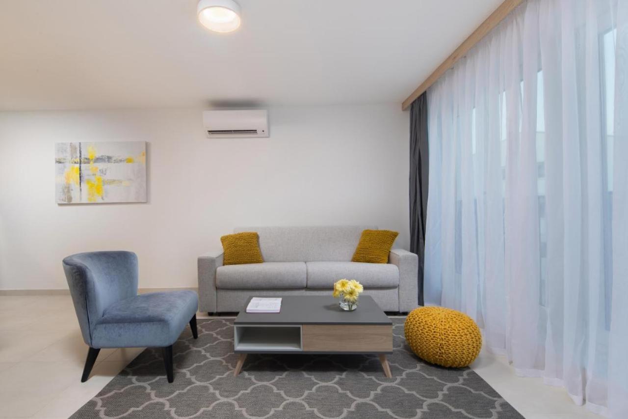 Lux Pool Suite Umag Bagian luar foto
