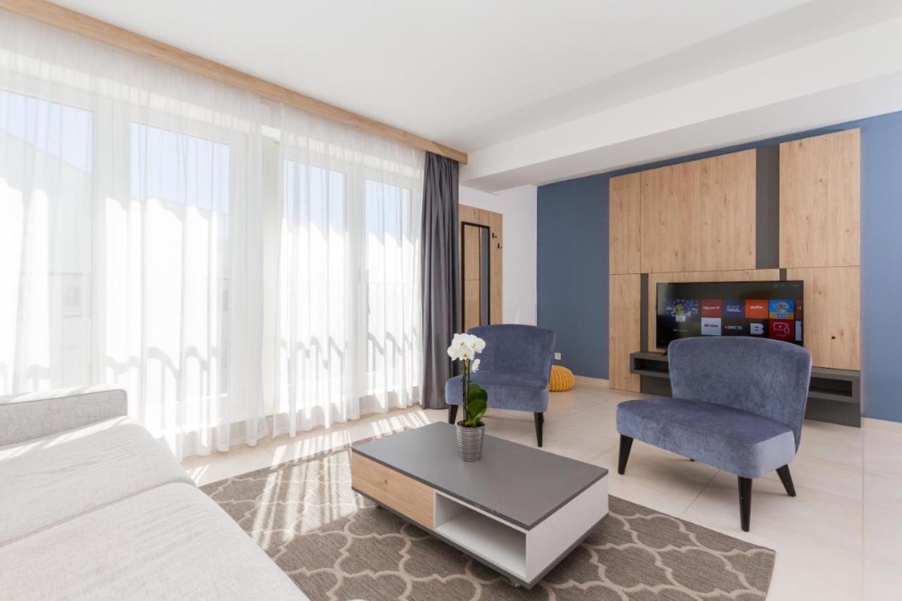 Lux Pool Suite Umag Bagian luar foto