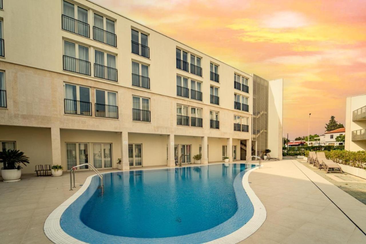 Lux Pool Suite Umag Bagian luar foto